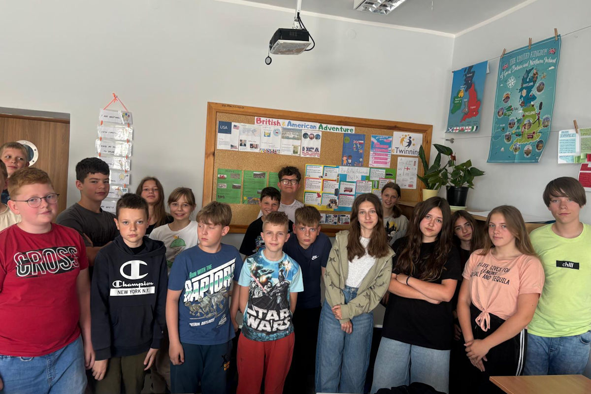 Projekt  eTwinning  "British & American Adventure"