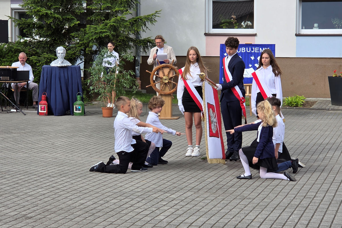 Pasowanie pierwszoklasistów